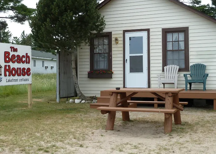 Beach House Lakeside Cottages